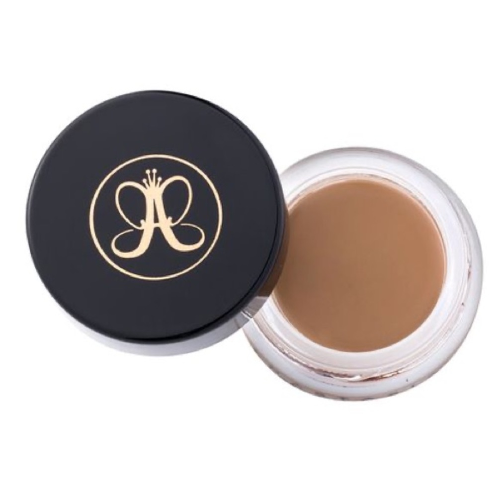 Anastasia Beverly Hills brow dip blonde